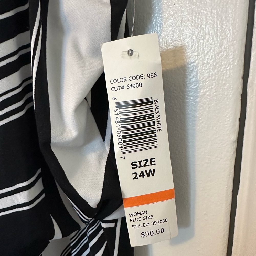 Tiana B Size 24W Black and White Abstract Print Dress - Picture 4 of 7
